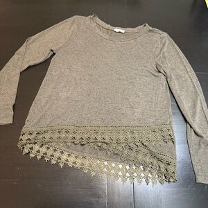 HAVE brand Women's Green ‎ Lace Hem Top